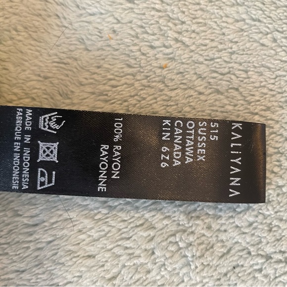 Kaliyanna sleeveless top size L - Picture 7 of 7